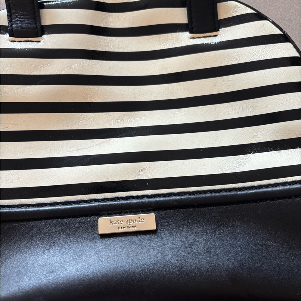 Kate Spade Chelsea Park Patent Striped Black Leather Bottom Purse - Picture 2 of 10